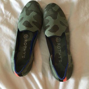 NWOT Rothy's Olive Camo Loafers- Size 7